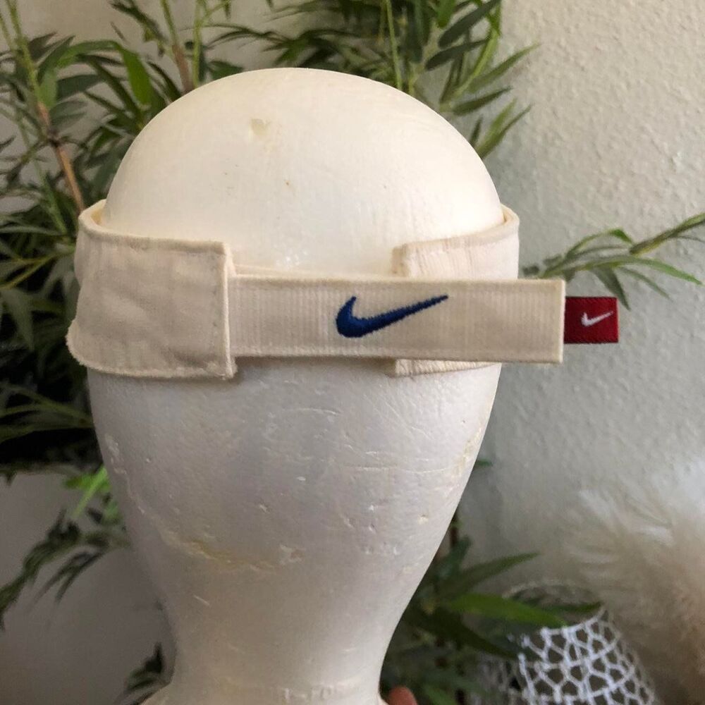 Vintage Nike creamish white blue visor hat cap - Picture 4 of 7